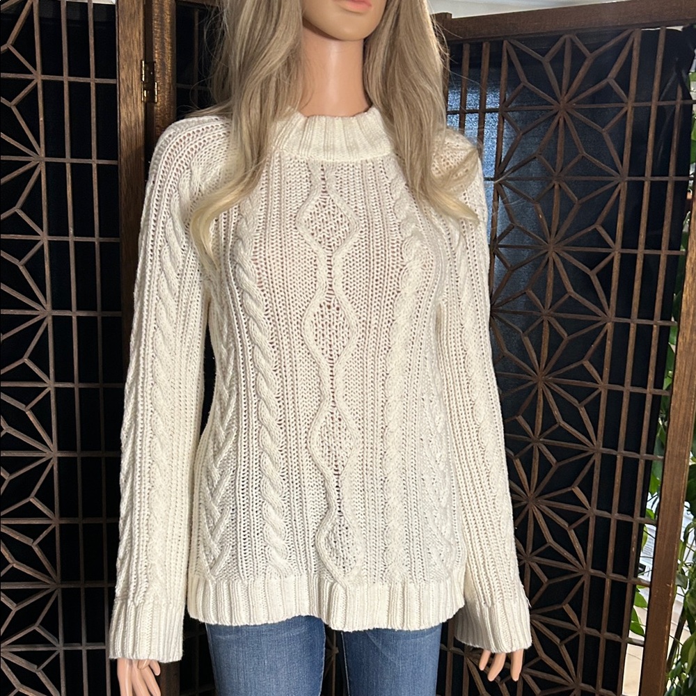 EXPRESS CABLE KNIT SWEATER S